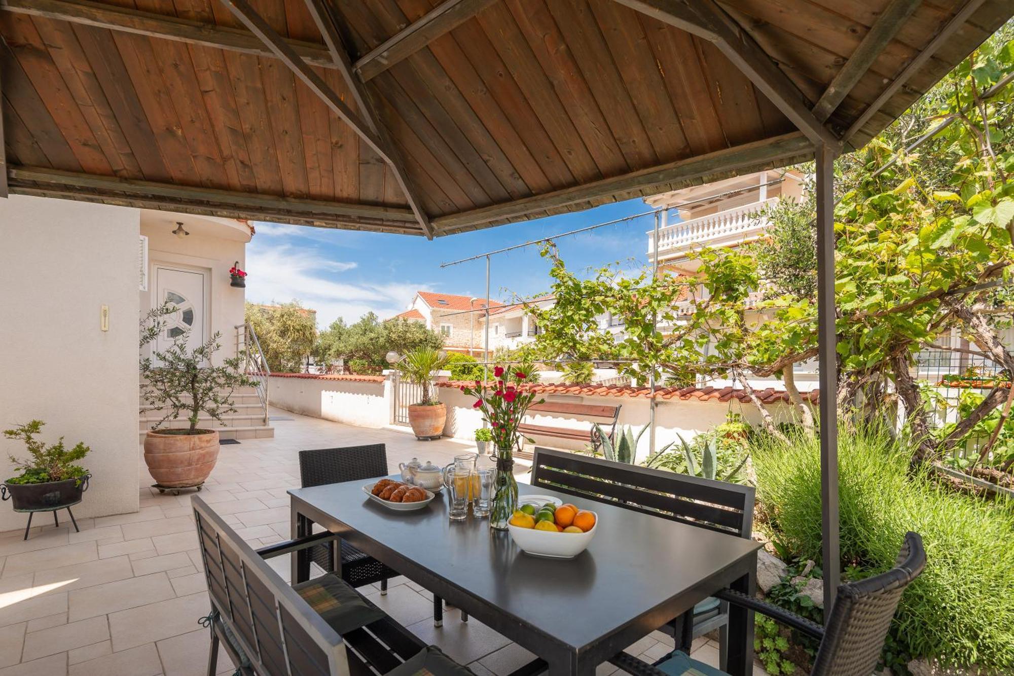 וודיצה Sea View Apartments Tihi II מראה חיצוני תמונה