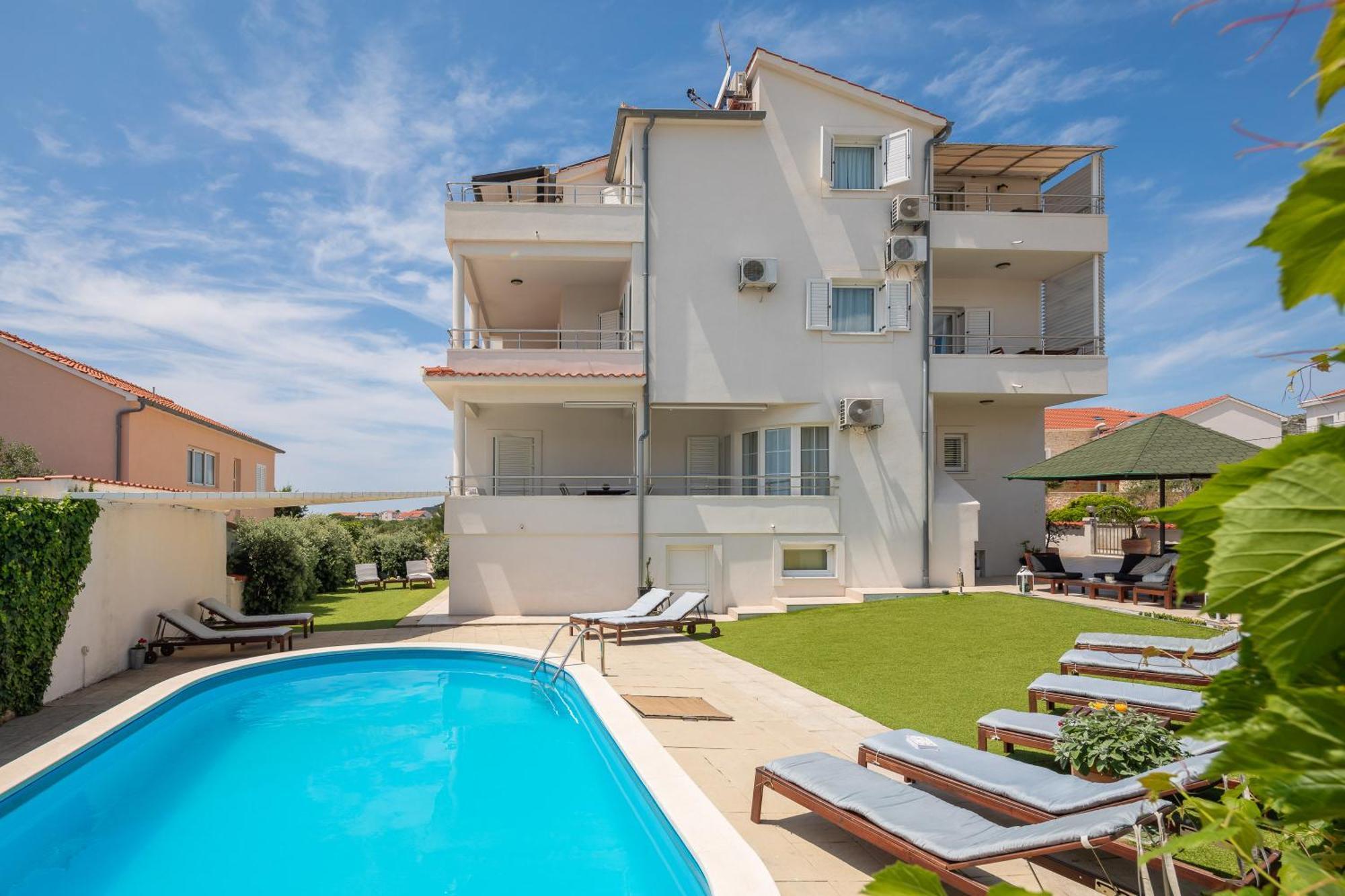 וודיצה Sea View Apartments Tihi II מראה חיצוני תמונה