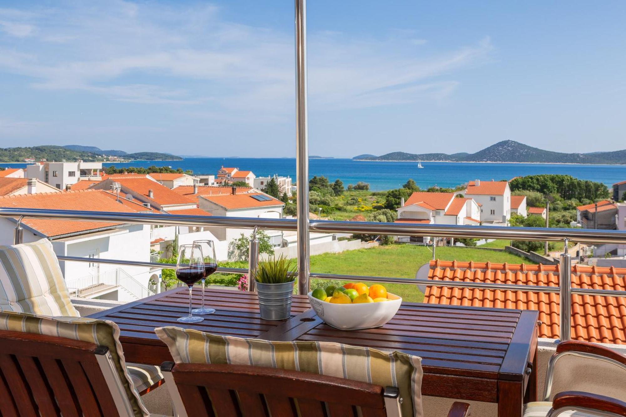 וודיצה Sea View Apartments Tihi II מראה חיצוני תמונה